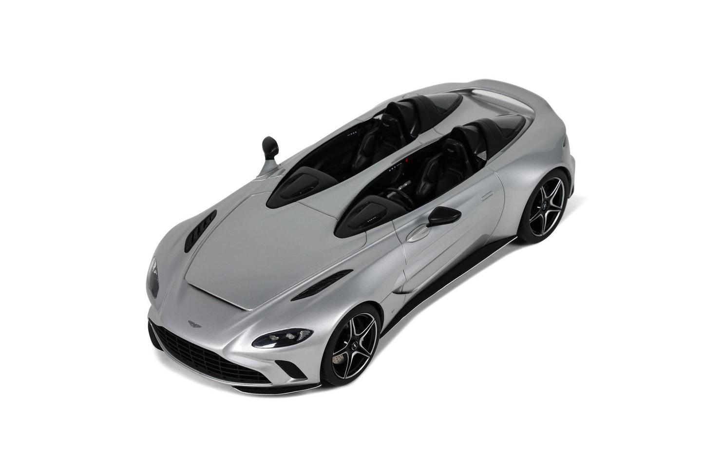 Aston Martin V12 Speedster 1:18