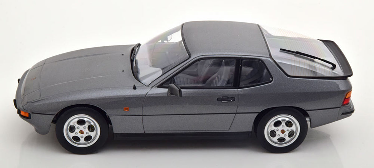 Porsche 924 S 1986 1:18