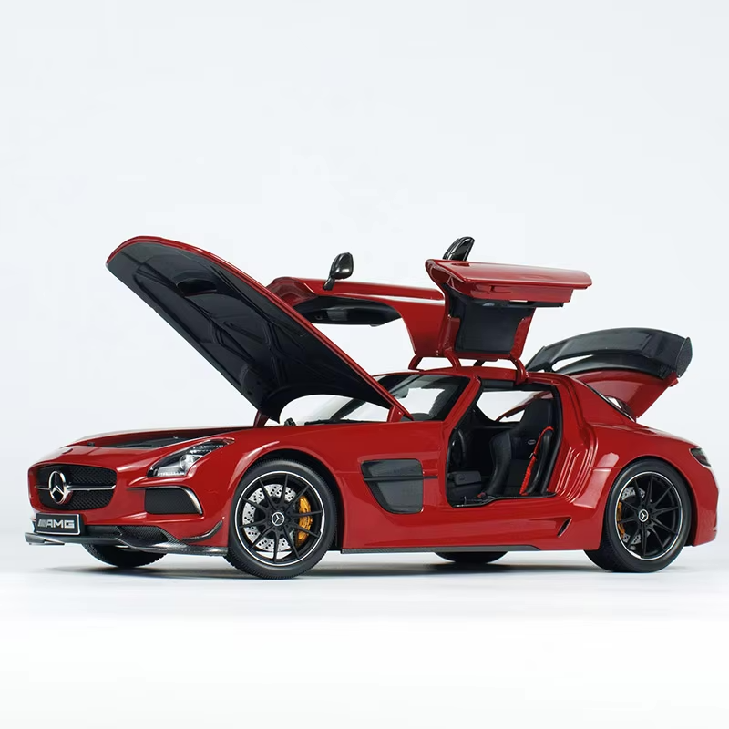 Mercedes-Benz SLS AMG 1:18