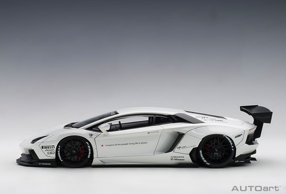 Lamborghini Aventador Liberty Walk LB-WORKS 2015 1:18