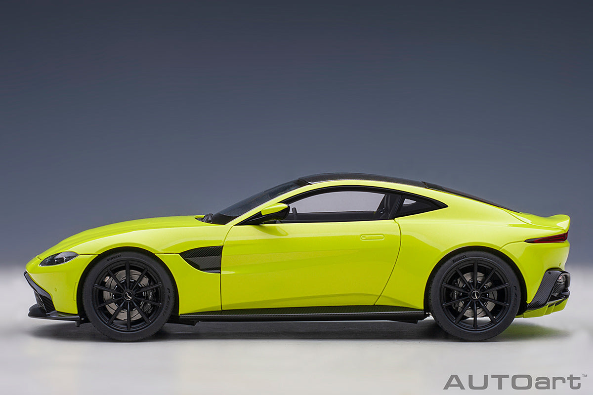 Aston Martin Vantage 1:18
