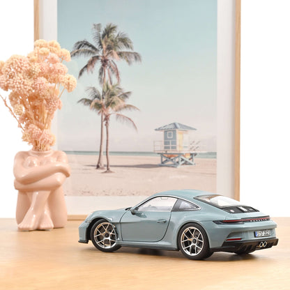 Porsche 911 S/T 2023 1:18