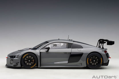 Audi R8 LMS 1:18