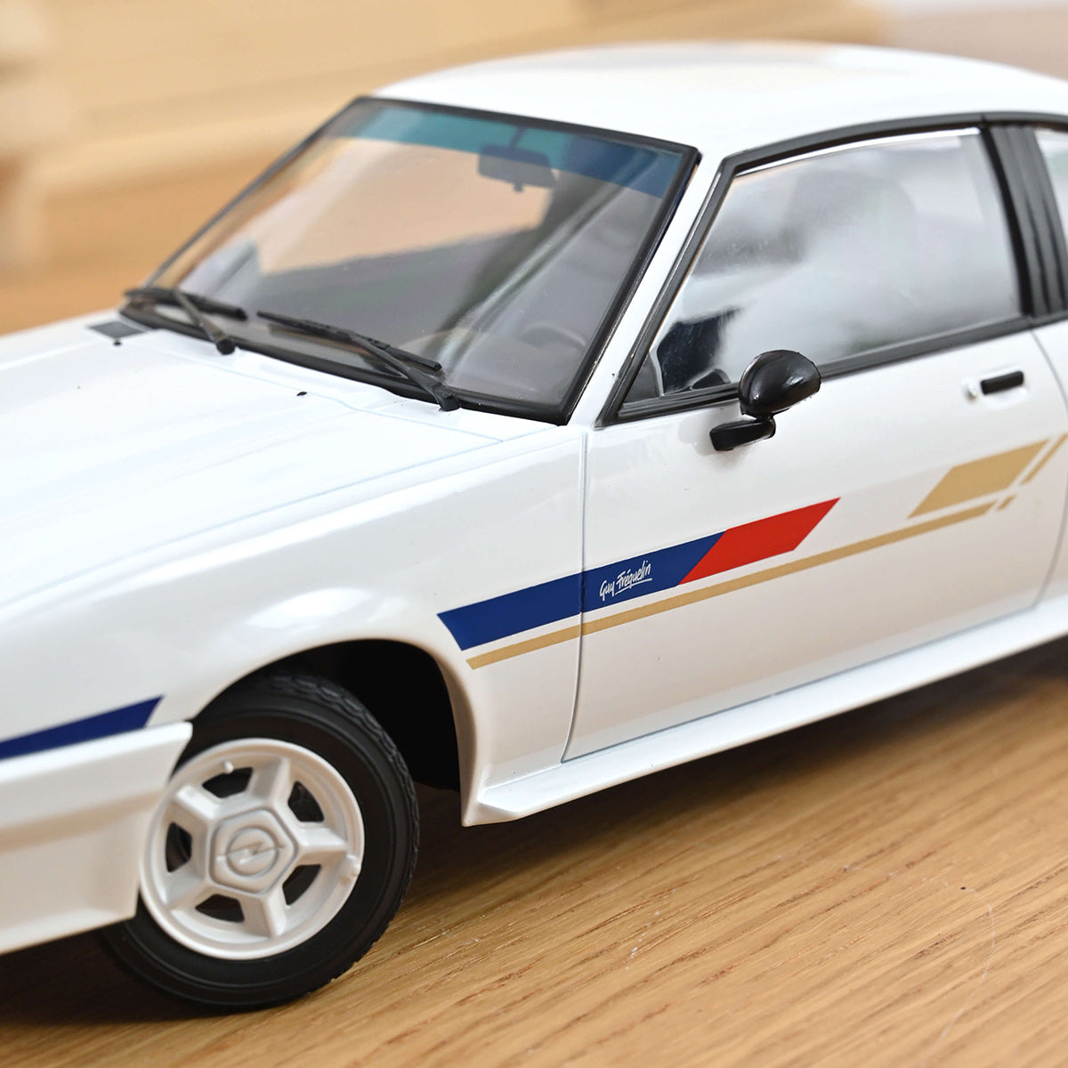 Opel Manta Guy Frequelin 1984 1:18