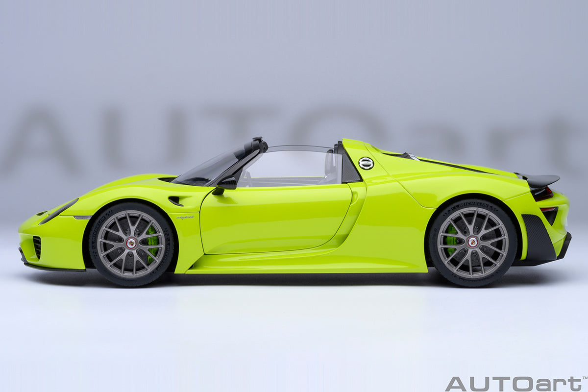 Porsche 918 Spyder Weissach Package 1:18