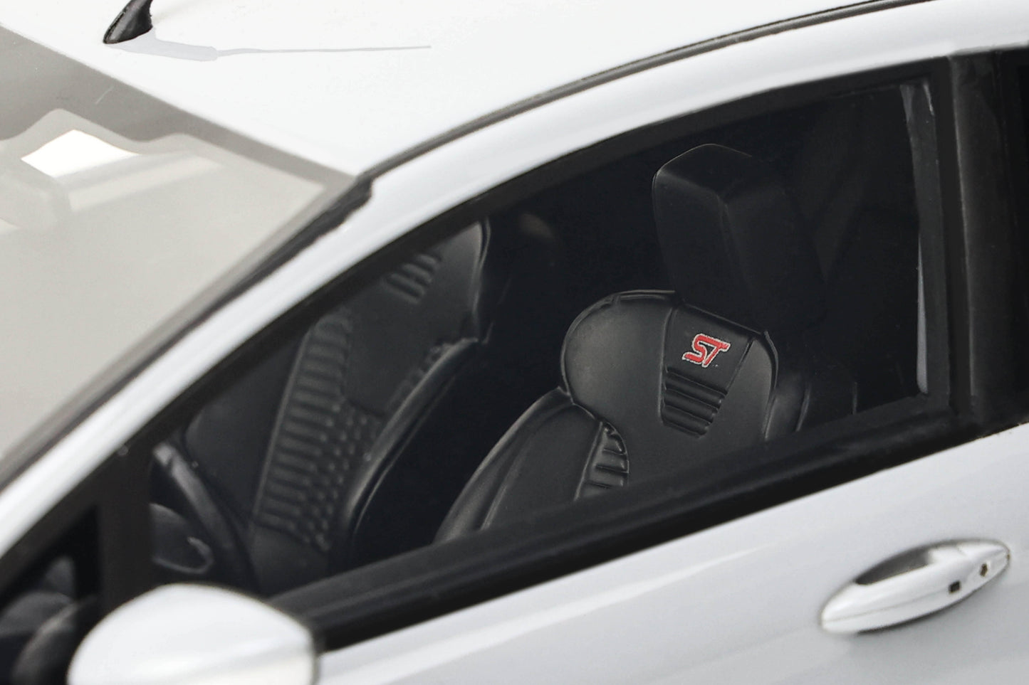 Ford Fiesta ST200 2016 1:18