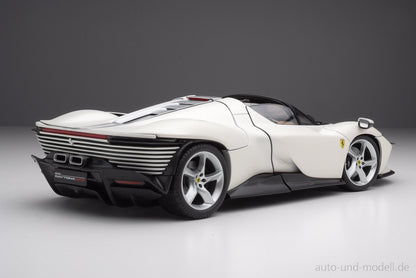 Ferrari Daytona SP3 1:18
