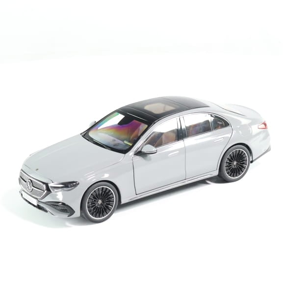Mercedes-Benz E Class E450 W214 1:18