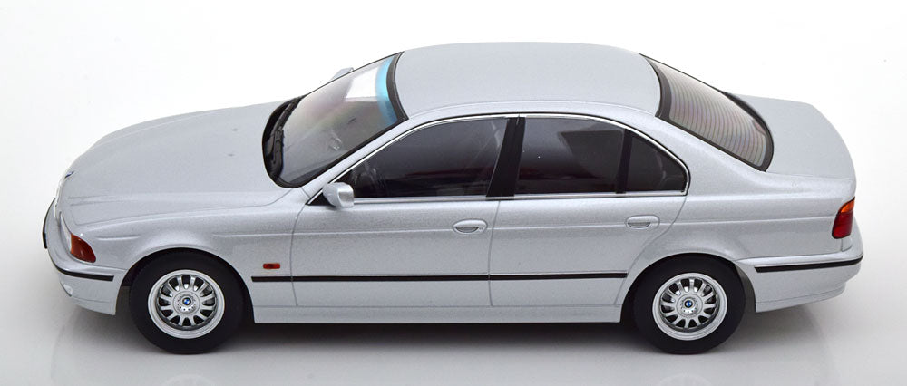 BMW 530d E39 Limousine 1995 1:18