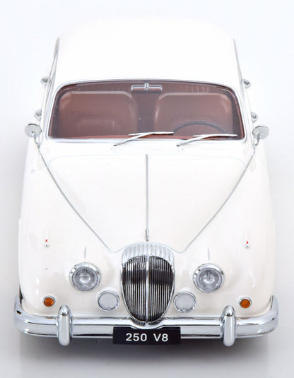 Daimler 250 V6 1962 1:18