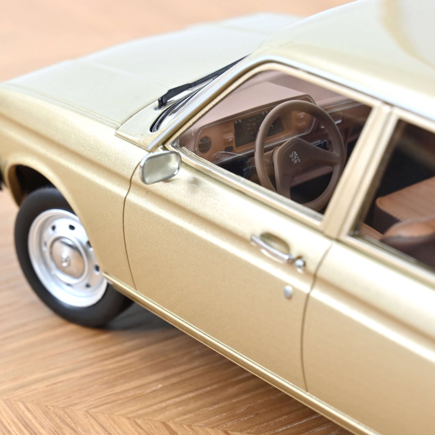 Peugeot 104 GR 1981 1:18