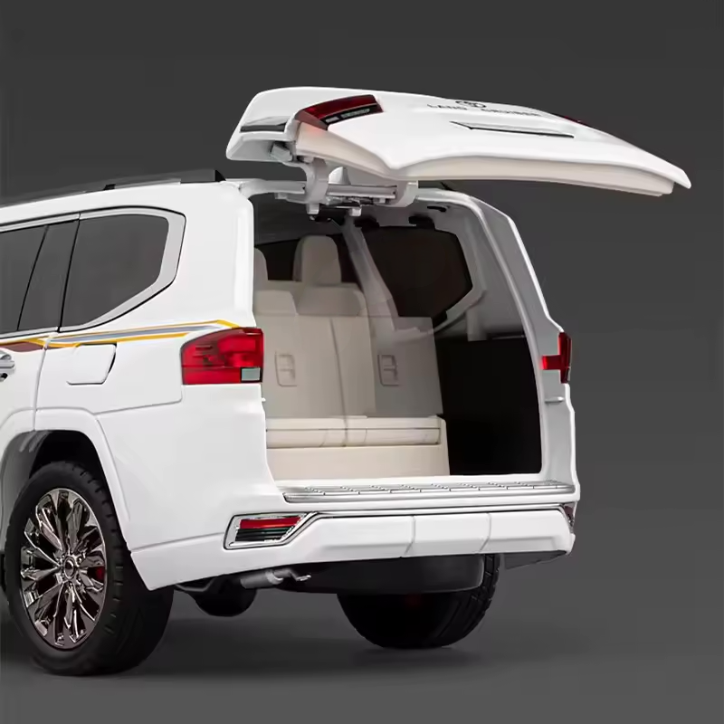 Toyota Land Cruiser 300 1:18