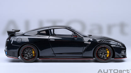 NISSAN GT-R (R35) NISMO 2022 1:18