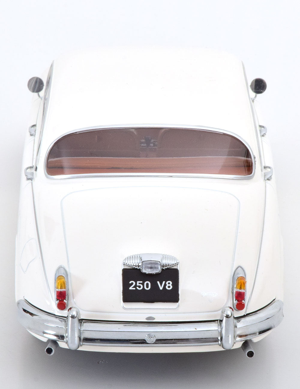 Daimler 250 V6 1962 1:18