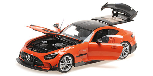 Mercedes AMG GT 2021 1:18