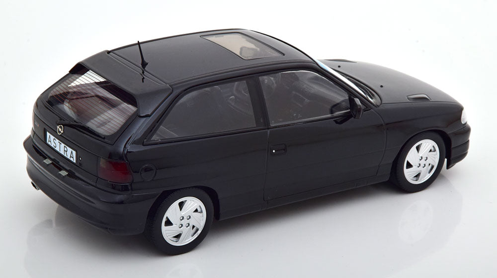 Opel Astra F GSi 1992 1:18