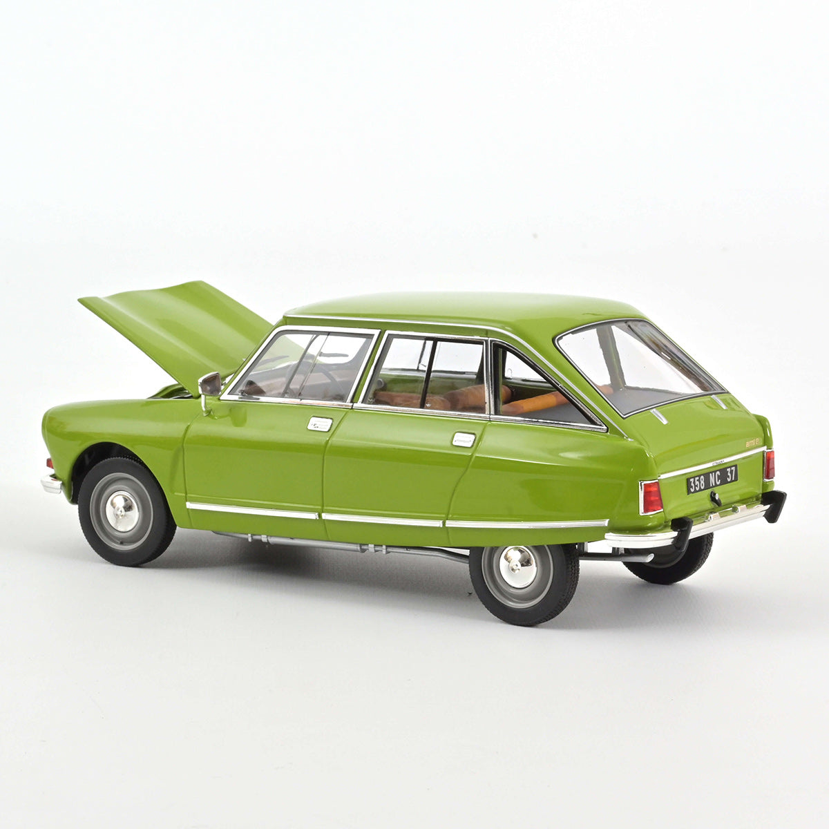 Citroën Ami 8 Club 1969 1:18