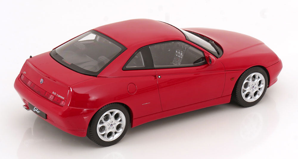 Alfa Romeo GTV 1:18