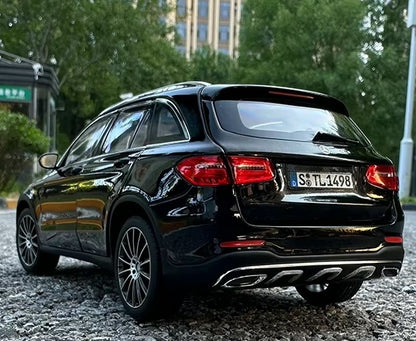 Mercedes-Benz GLC63 AMG X253 1:18