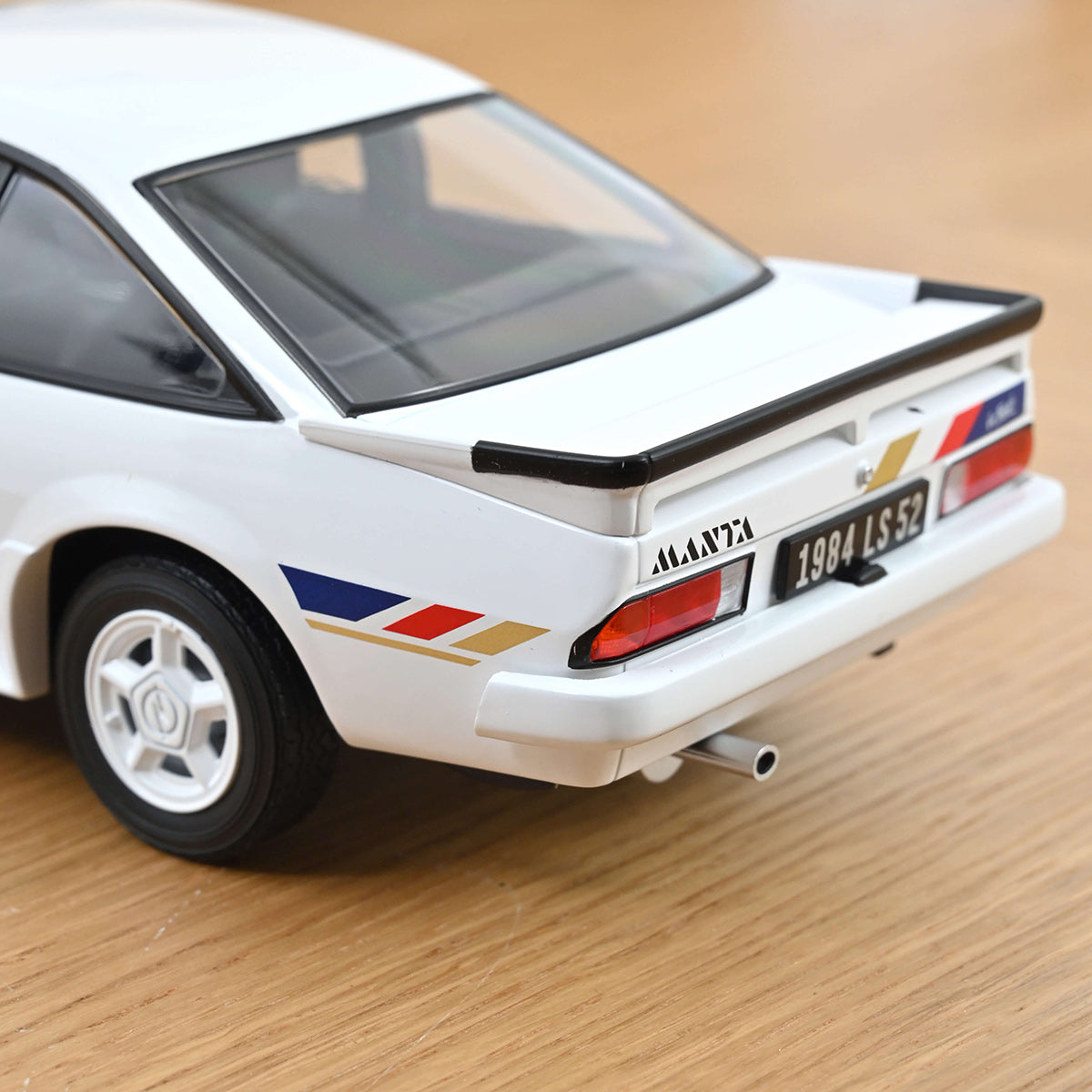 Opel Manta Guy Frequelin 1984 1:18