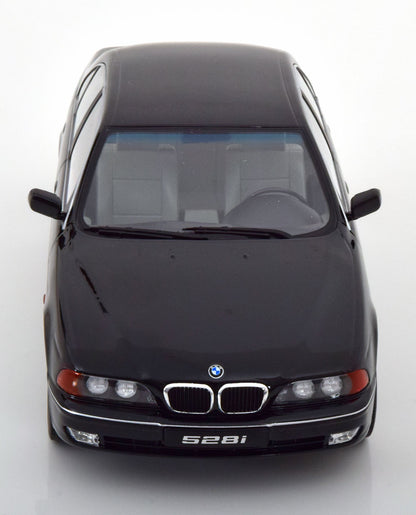 BMW 528i E39 Limousine 1995 1:18