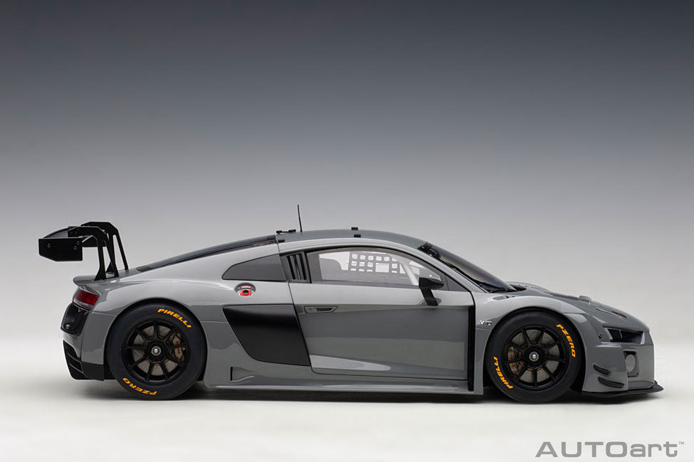 Audi R8 LMS 1:18