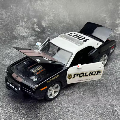 Dodge Challenger 2006 1:18