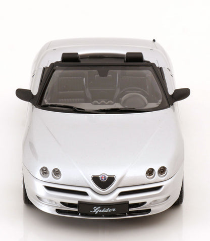Alfa Romeo Spider 1:18