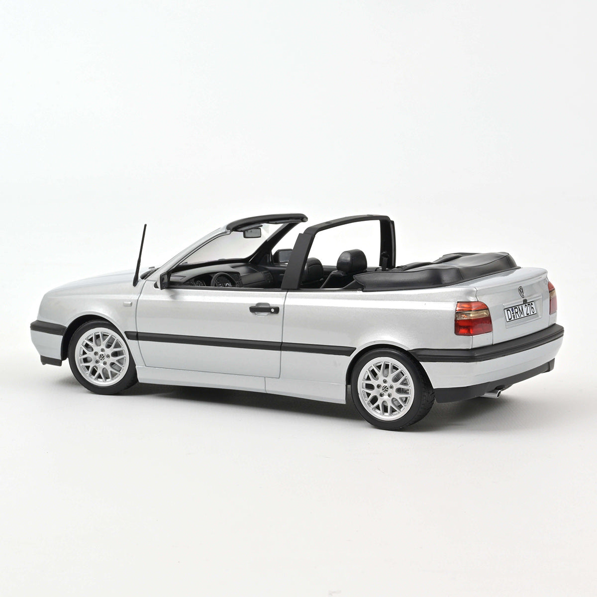 VW Golf Cabriolet 1995 1:18