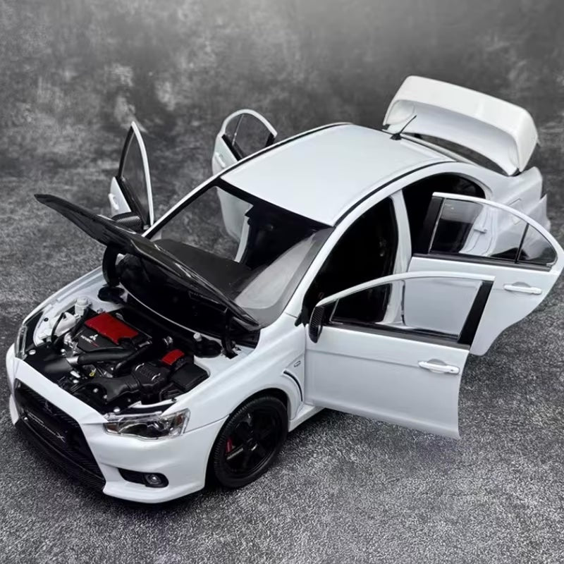 Mitsubishi Lancer Evo X 1:18