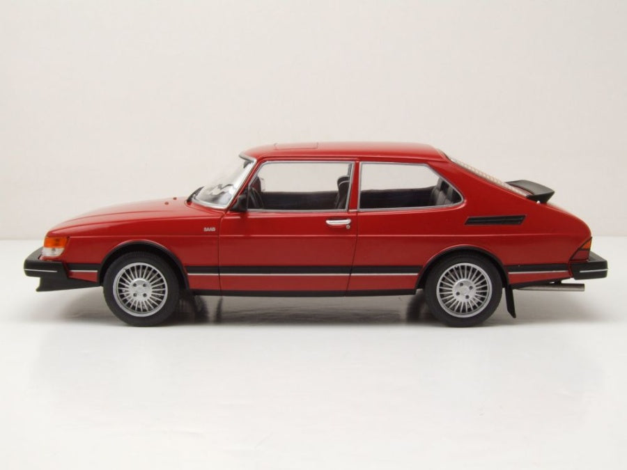 Saab 900 Turbo year 1981 1:18