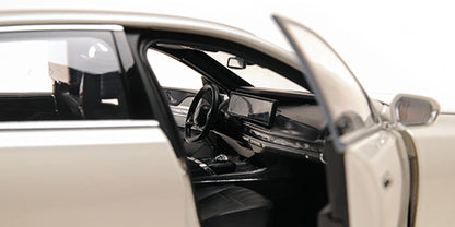 BMW i7 2022 1:18