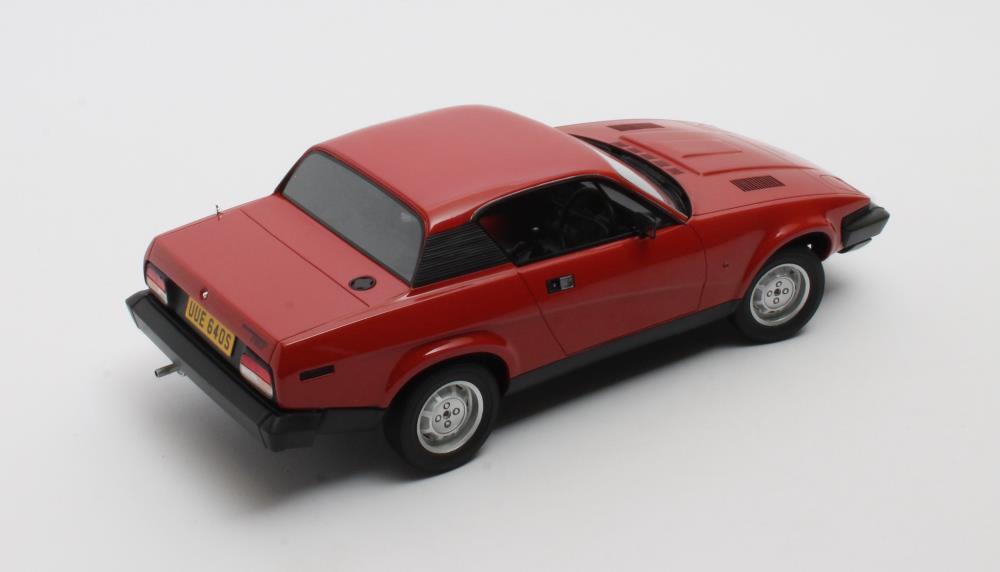 Triumph TR7 Coupe (1979-1982) 1:18