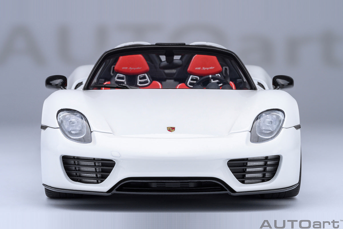 Porsche 918 Spyder Weissach Package 1:18