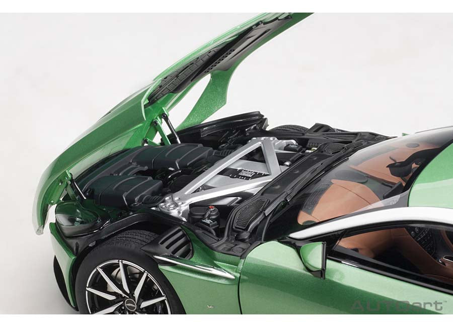 Aston Martin DB11 1:18