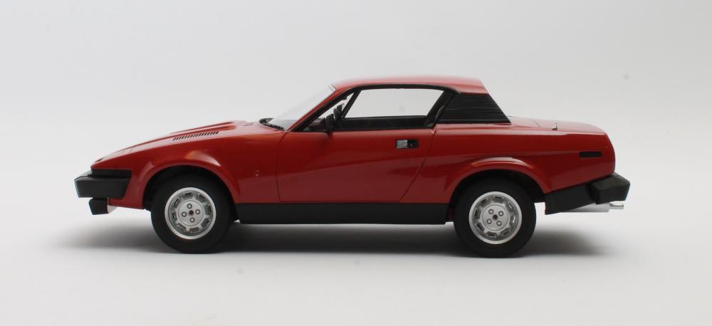 Triumph TR7 Coupe (1979-1982) 1:18