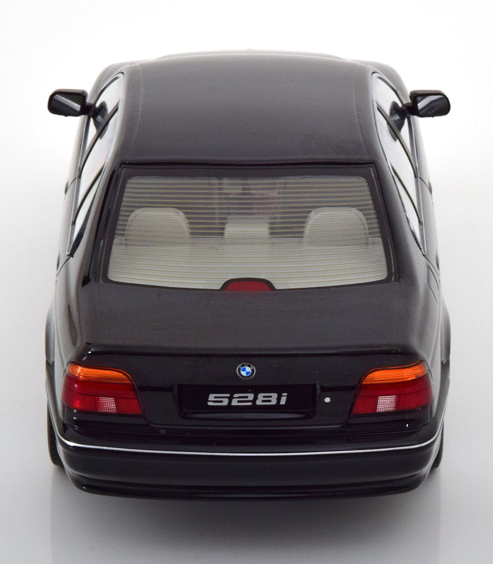 BMW 528i E39 Limousine 1995 1:18