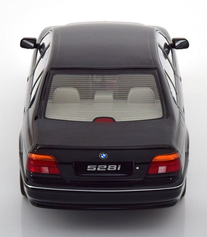 BMW 528i E39 Limousine 1995 1:18