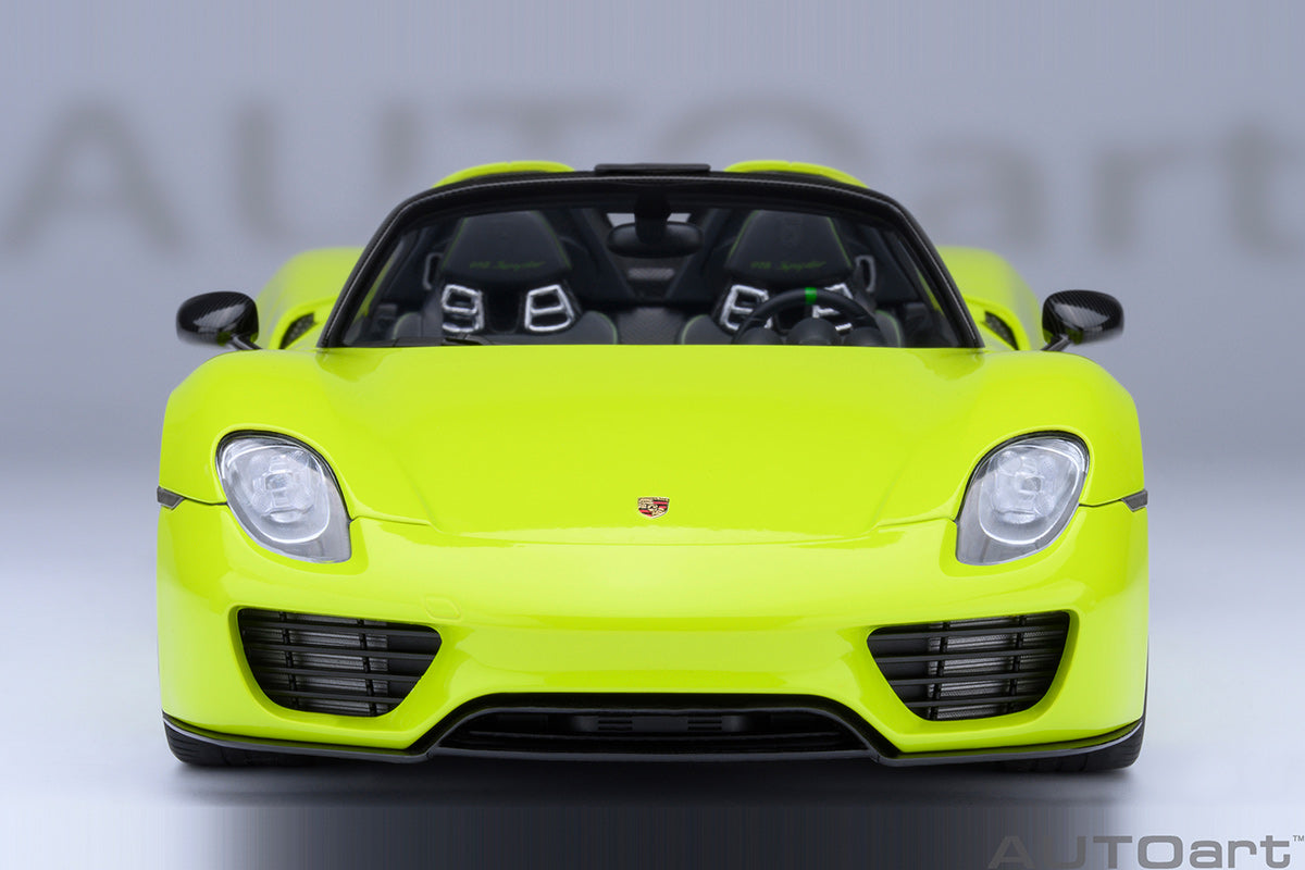 Porsche 918 Spyder Weissach Package 1:18