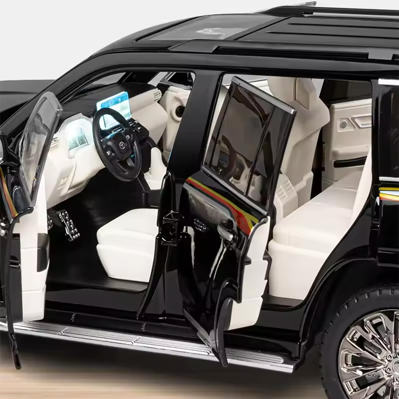 Toyota Land Cruiser 300 1:18