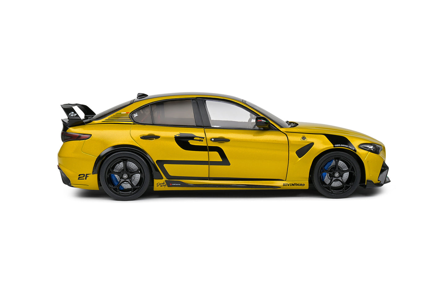 Alfa Romeo Giulia 1:18