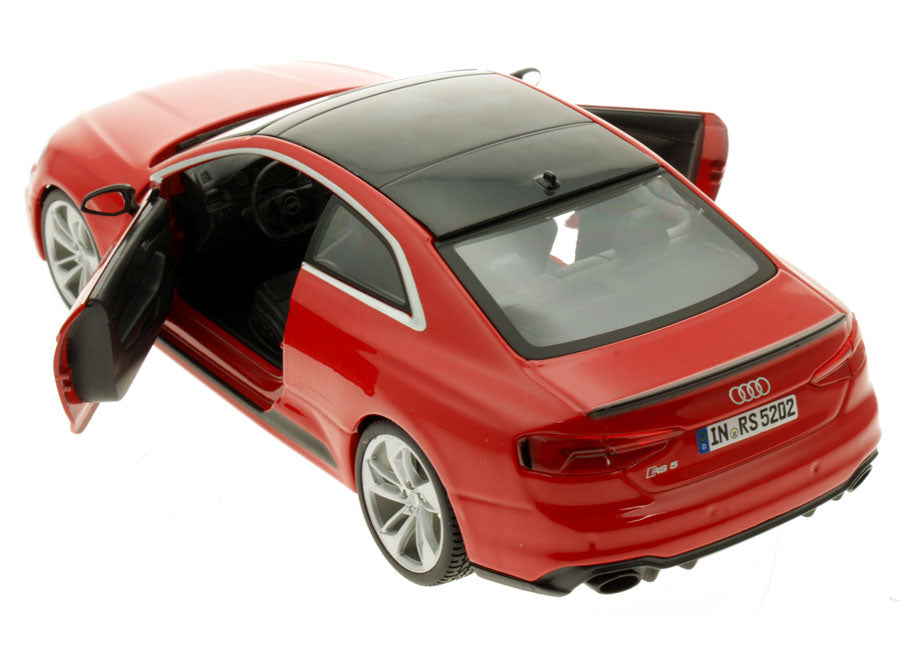Audi RS5 1:24