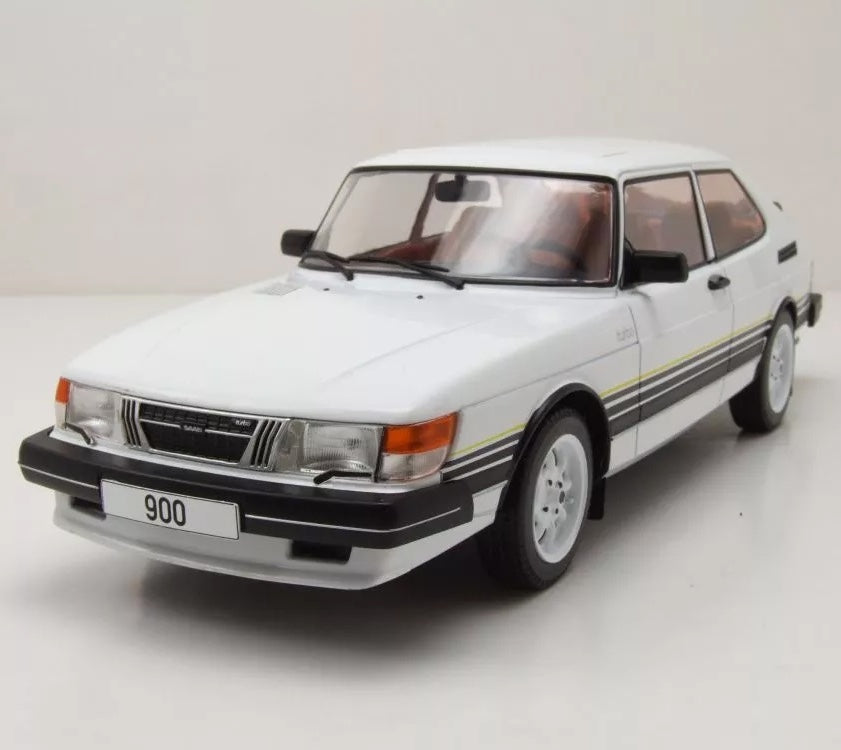 Saab 900 Turbo year 1981 1:18
