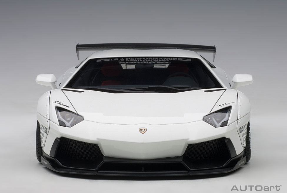Lamborghini Aventador Liberty Walk LB-WORKS 2015 1:18