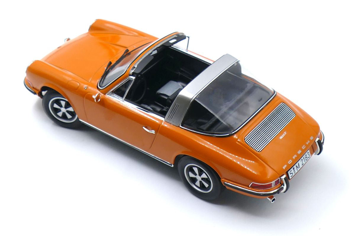Porsche 911 T 2.2 Targa (1970) 1:18