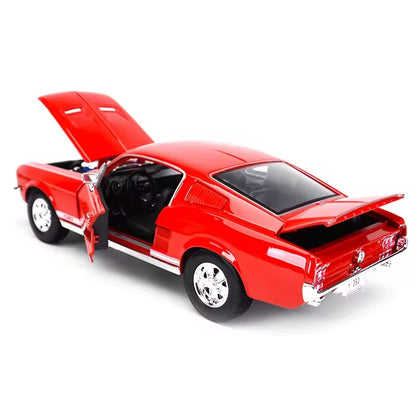 Ford Ford Mustang 1967 1:18