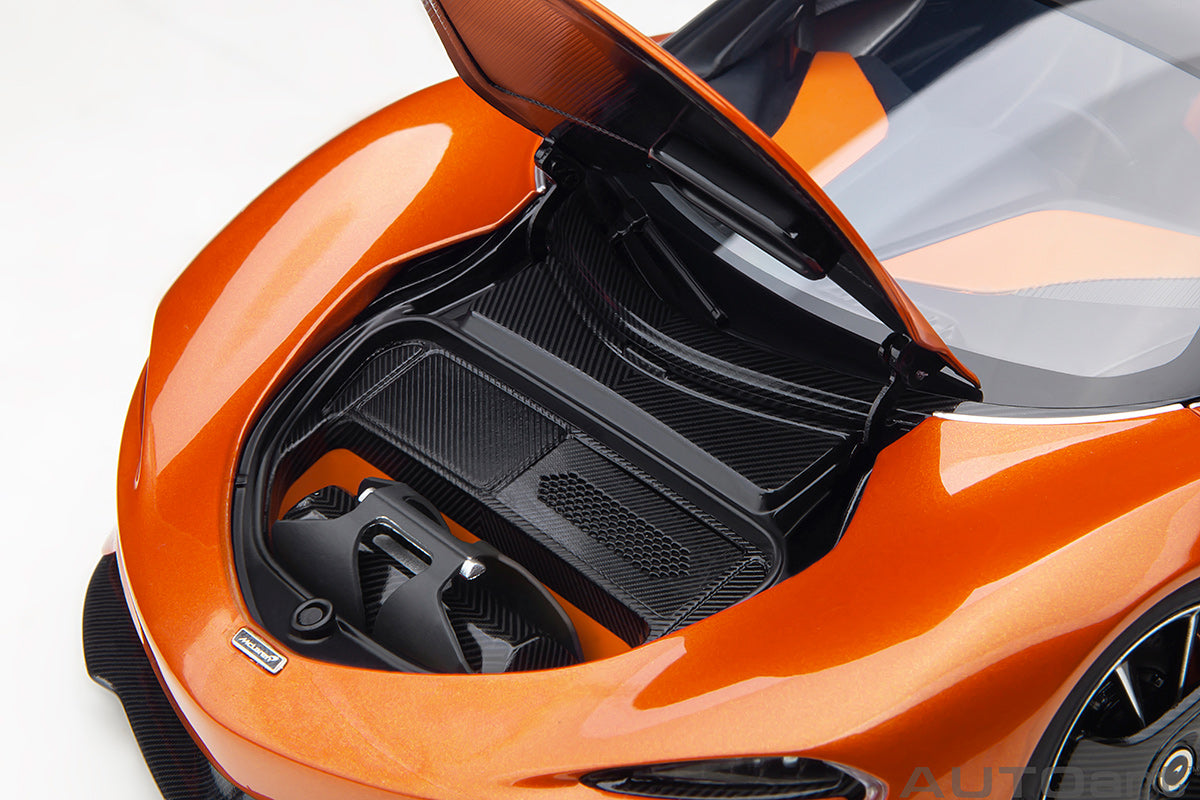 McLaren Speedtail 1:18