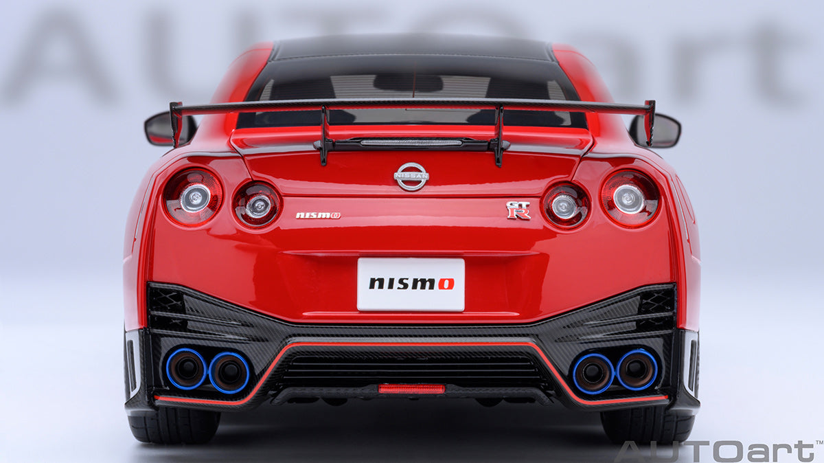 NISSAN GT-R (R35) NISMO 2022 1:18