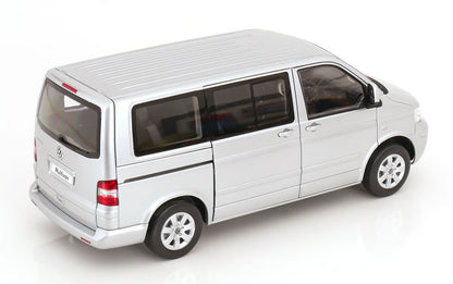 VW T5 Mulitvan 2003 1:18