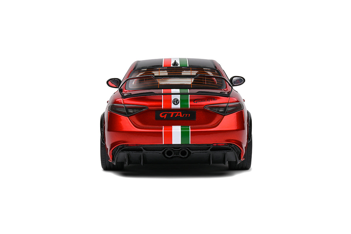 Alfa Romeo Giulia 1:18